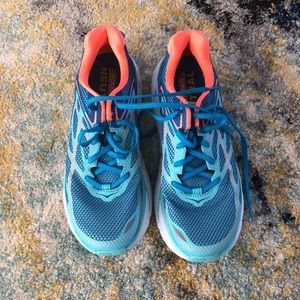 Hoka One One Clifton 3